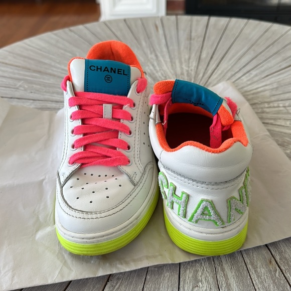 Chanel 2020 Logo CC sneakers Sz 36 - Picture 4 of 11
